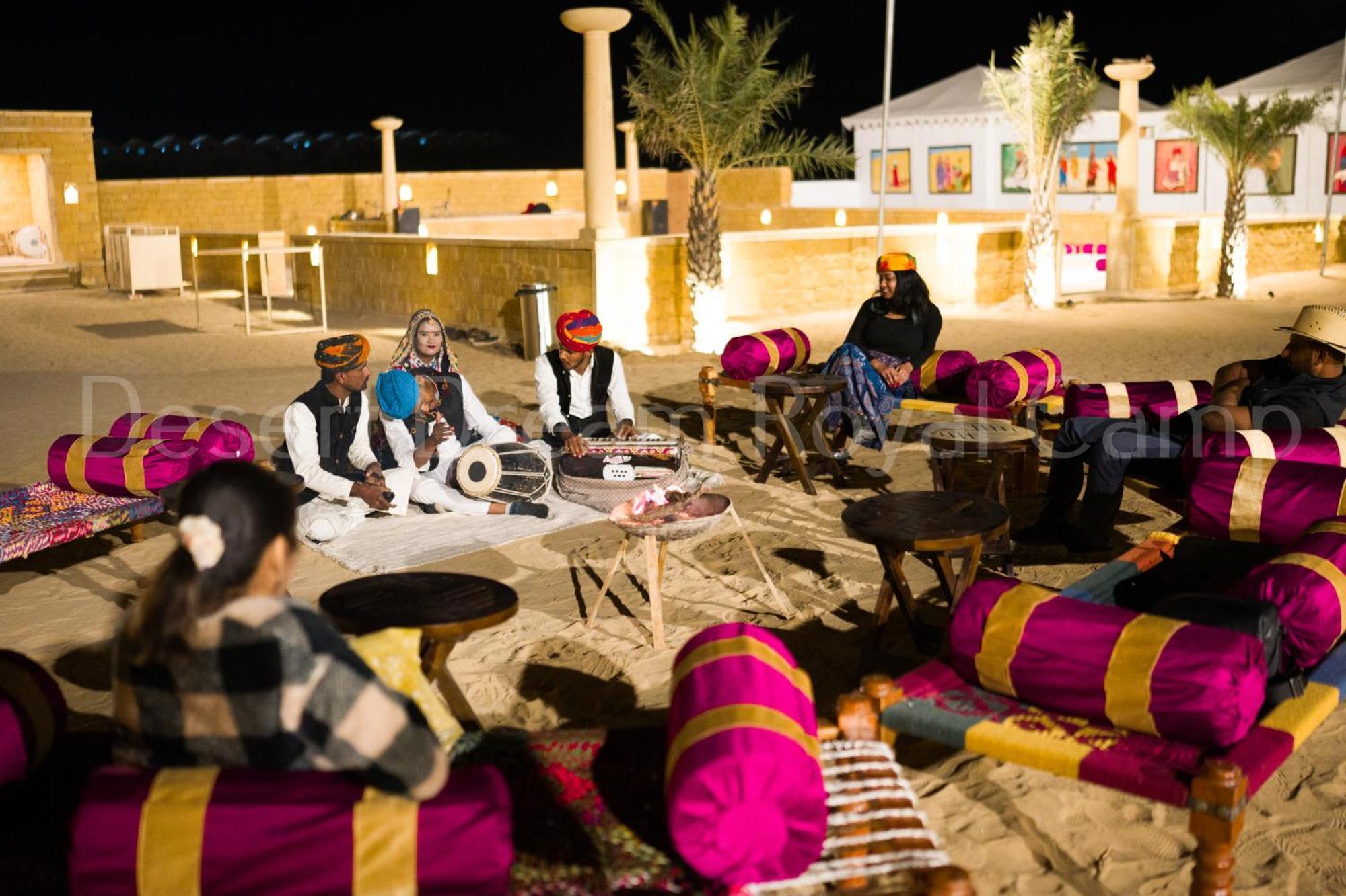 Отель Desert Dream Royal Camp With Pool Джайсалмер Экстерьер фото